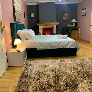 Hotell Belux, Tirana