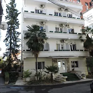 Hotell La Favorita, Tirana
